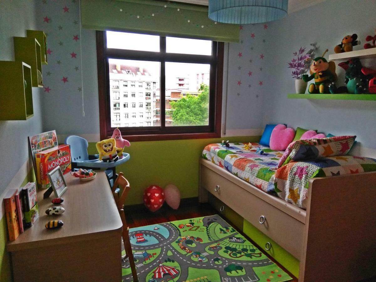 Apartamento Plaza Perillana Понтеареас Екстериор снимка
